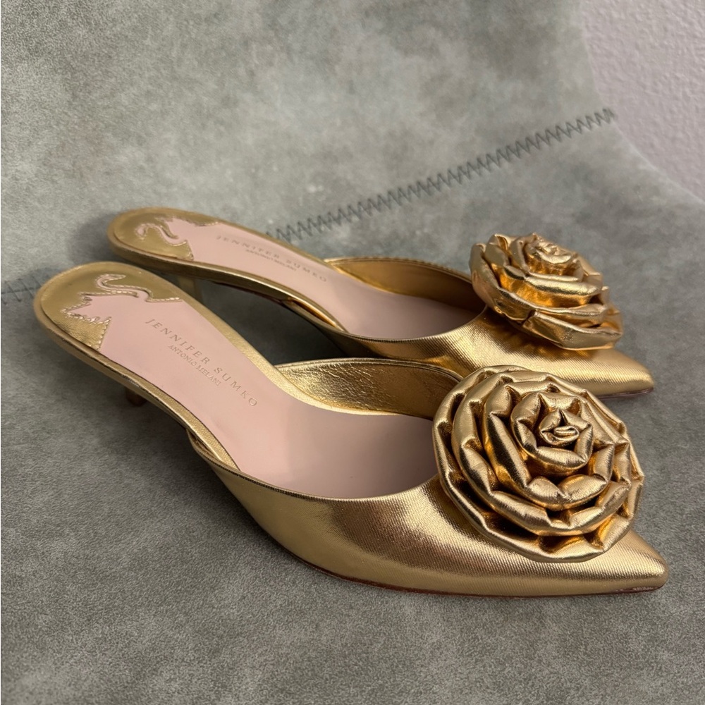 NWT Antonio Melani x Jennifer Sumko Jensy Metallic Coated Flower Dress Mules - Picture 10 of 11